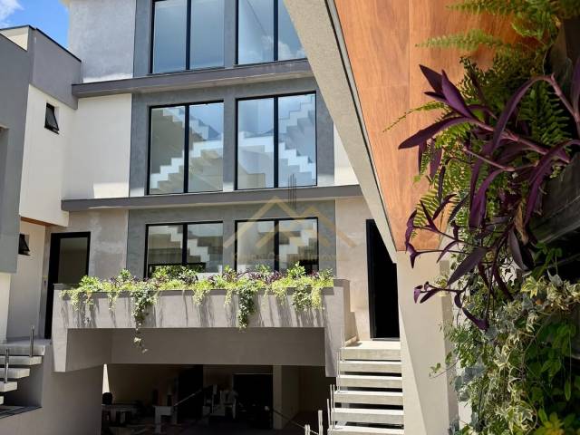 #8 - Casa para Venda em Curitiba - PR - 2