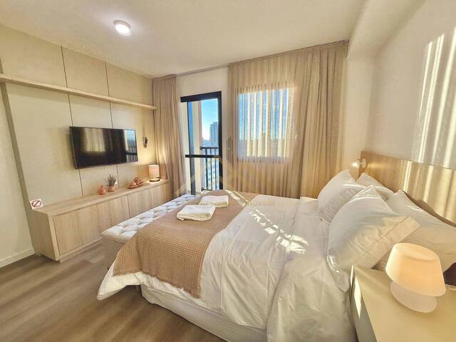 #28 - Apartamento para Venda em Curitiba - PR