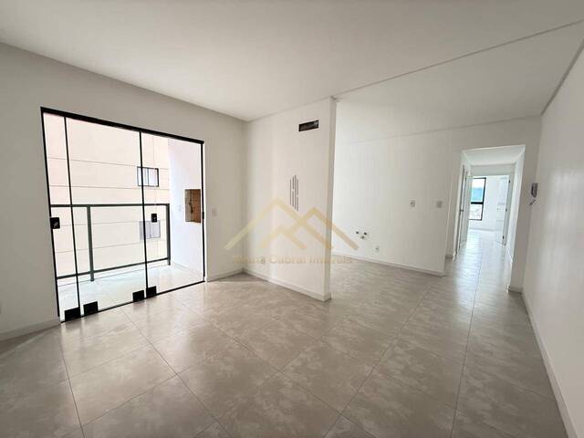 Apartamento para Venda em Itapema - 3