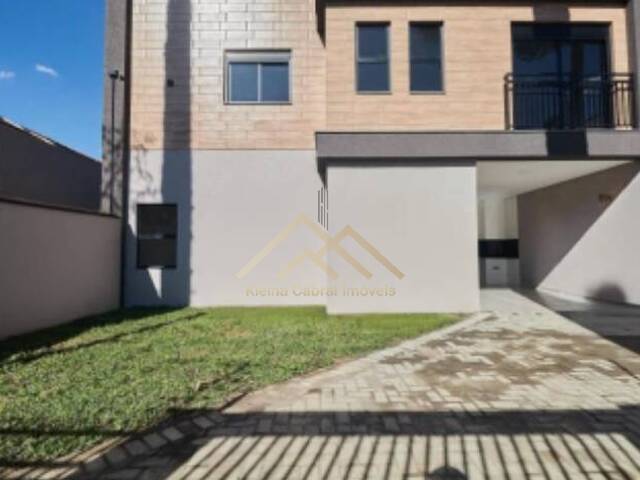 Casa para Venda em Curitiba - 2