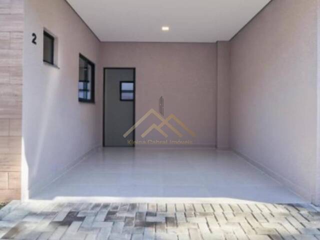 Casa para Venda em Curitiba - 2